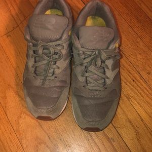 New Balance green size 8 sneakers